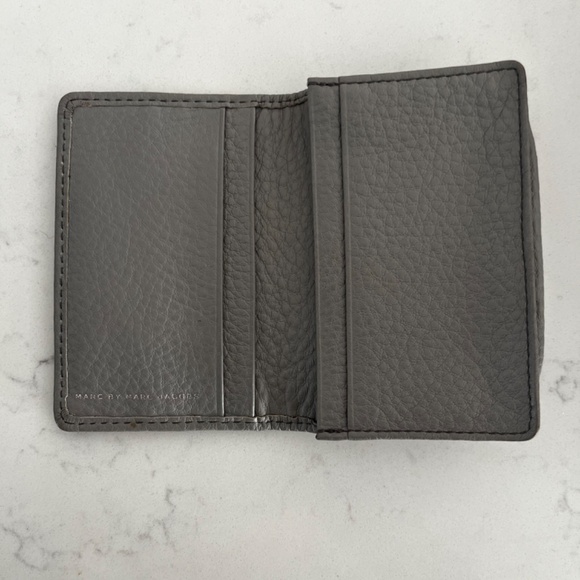 SOLD-Marc by Marc Jacobs wallet ( excellent condition) - Picture 3 of 5
